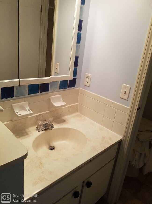 Building Photo - Coming soon May 2024!  2 bedroom condo in ...