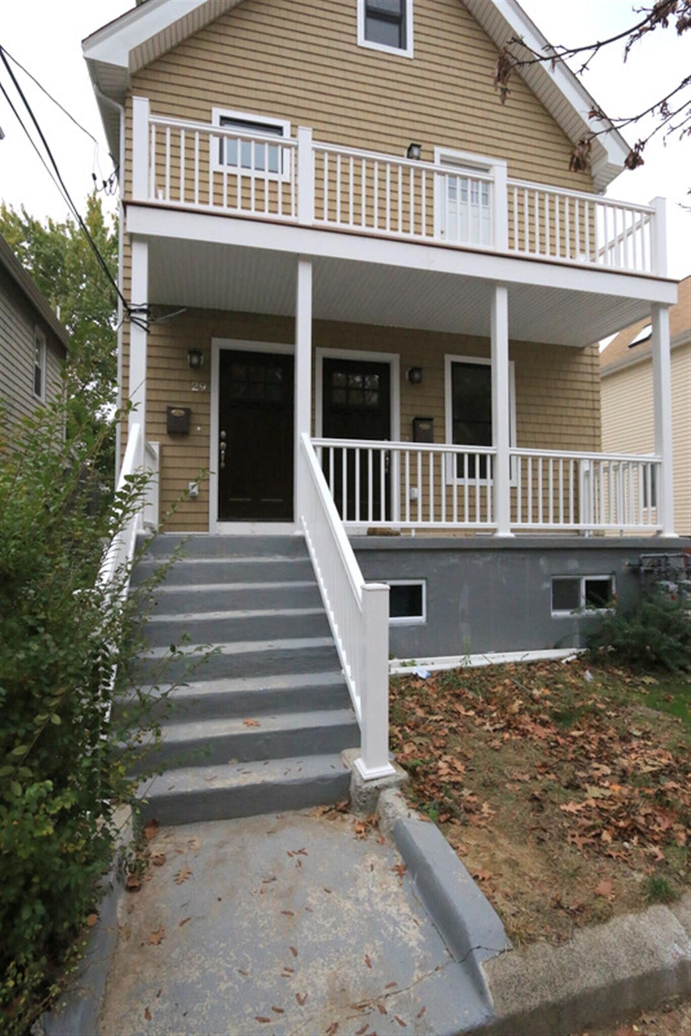 Building Photo - 29 Elmwood St