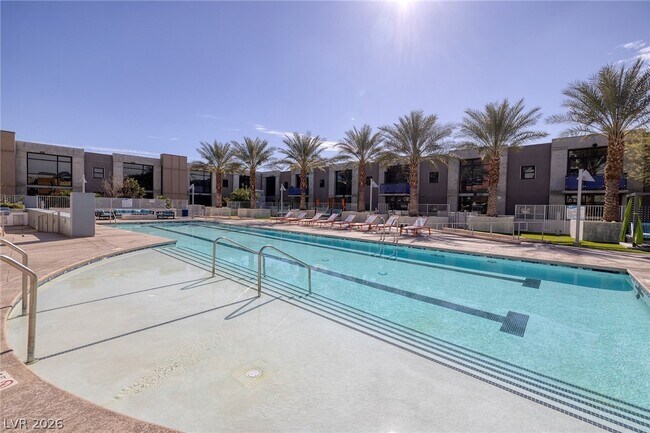 Building Photo - 353 E Bonneville Ave