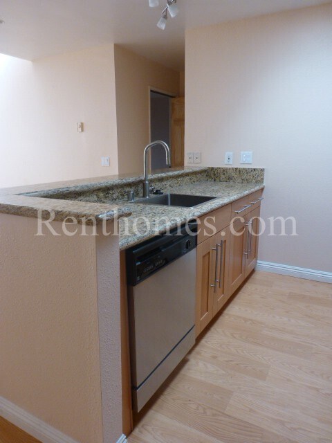 Building Photo - 8308 Regents Rd