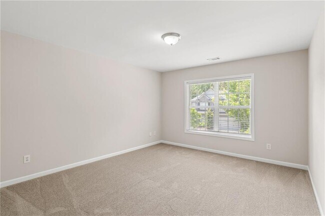 Building Photo - 1125 Harvest Brook Dr NE