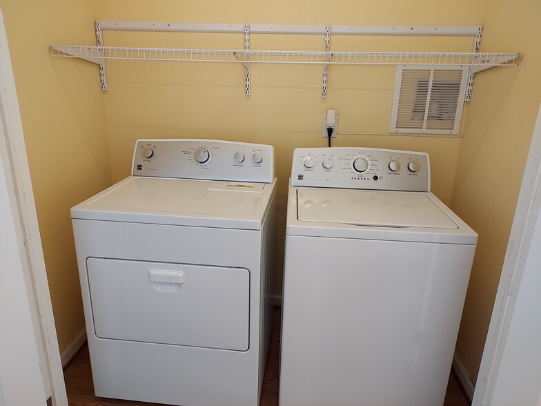 Washer/Dryer - 1841 Kentucky Ave