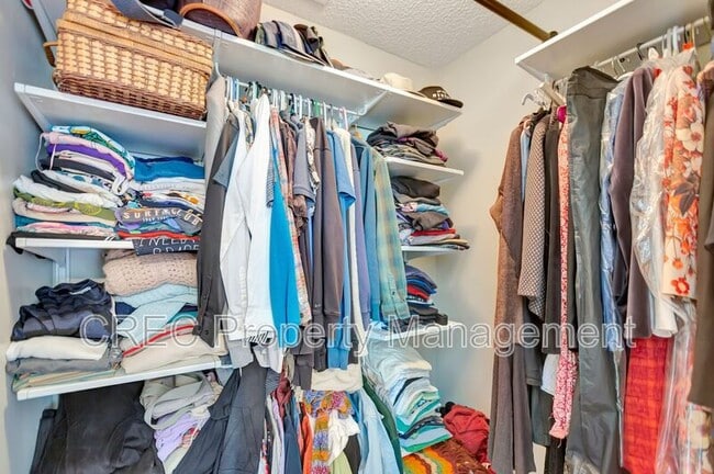 Building Photo - 1110 Oceanview Rd