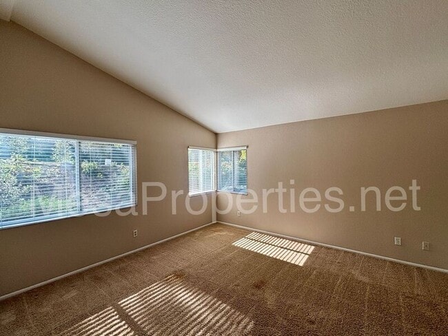 Building Photo - 15572 Ficus St