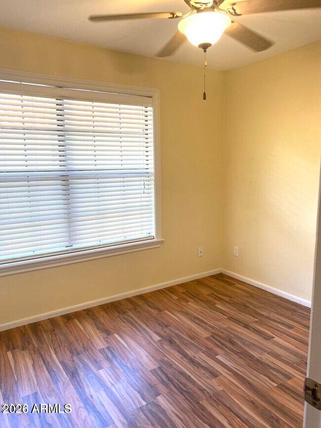 Building Photo - 12421 S Oneida Ct