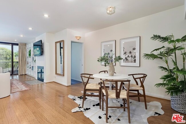 Building Photo - 1351 N Crescent Heights Blvd