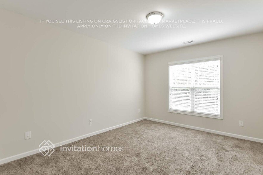 Building Photo - 203 Verrazano Pl
