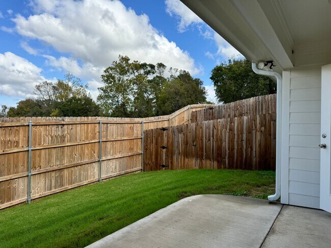 Building Photo - 14568 CR 2191