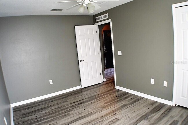 Building Photo - 1017 Tawny Eagle Dr