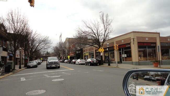 Building Photo - 160 Durham Ave