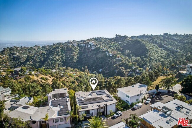 Building Photo - 2411 Mt Olympus Dr
