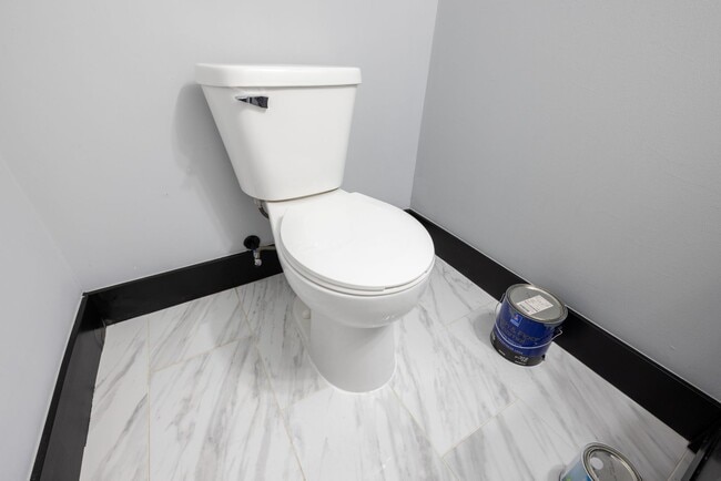 Building Photo - Beautifully Renovated 2-Bedroom Single Fam...