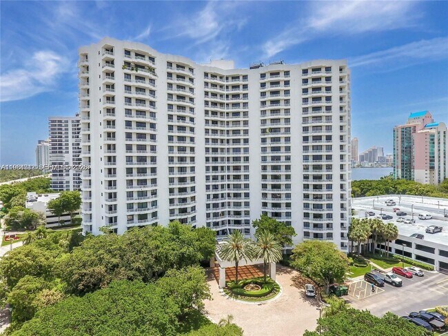 Building Photo - 3300 NE 192 St