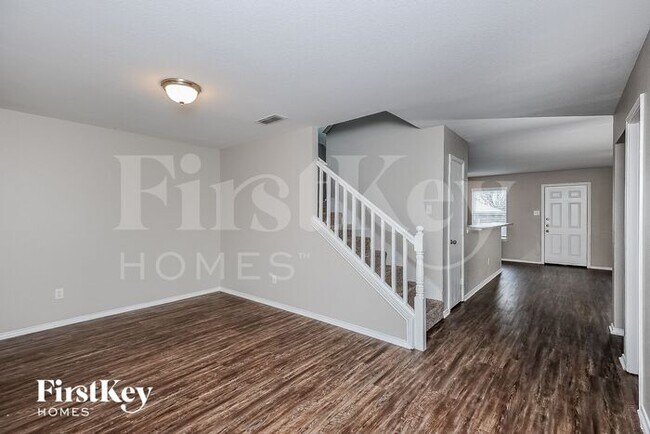 Building Photo - 312 Heritage Dr