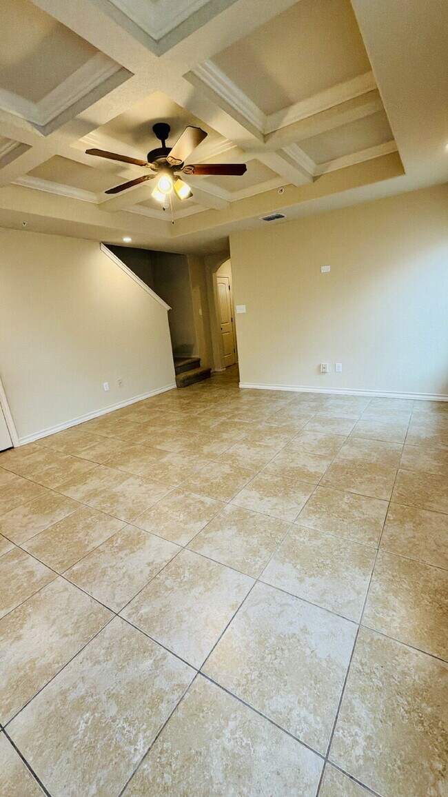 Building Photo - 7108 Micayla Cv