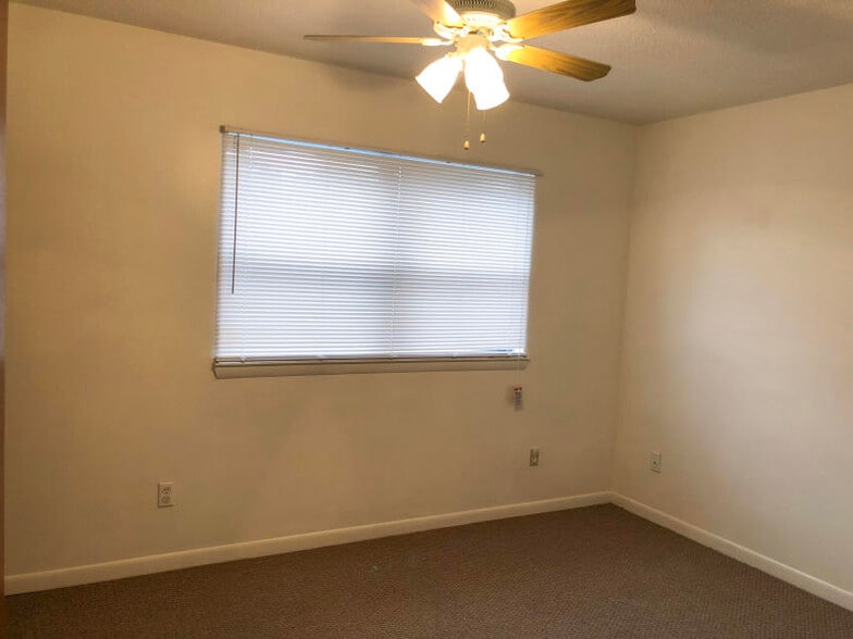 Second bedroom - 696 Tyner St