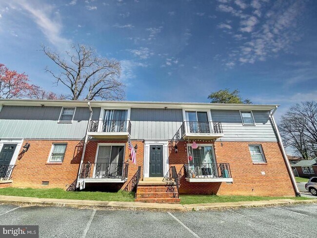 Building Photo - 1419 Dandridge St