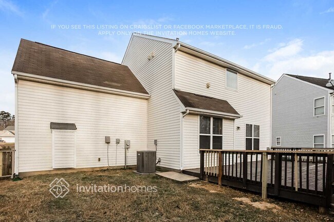 Building Photo - 3000 Moonstone Ln