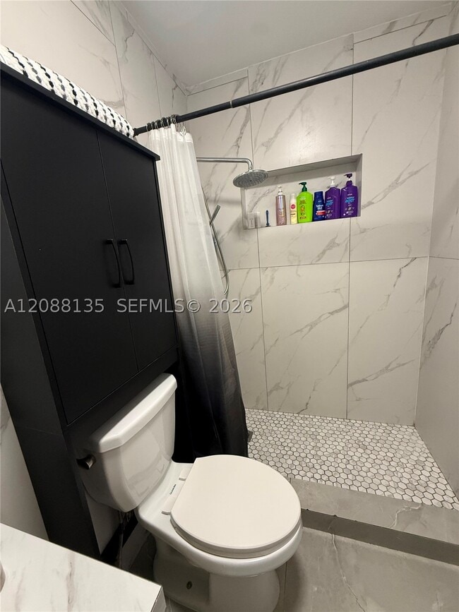 Building Photo - 5709 SW 36th Ct