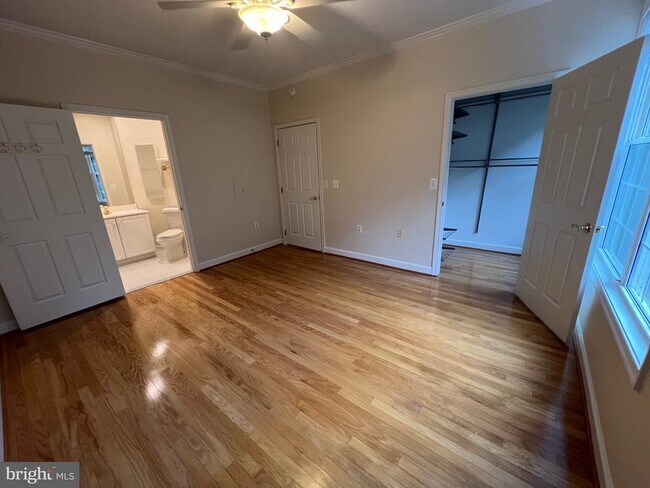 Building Photo - 1320 N Wayne St