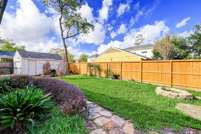 Building Photo - 1255 Kinley Ln