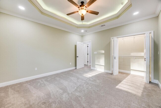 Building Photo - 1148 Sioux Cir