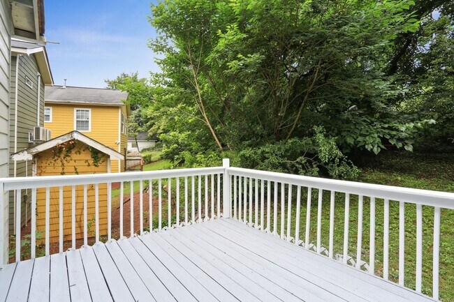 Building Photo - Charming 3BR House in Atlanta