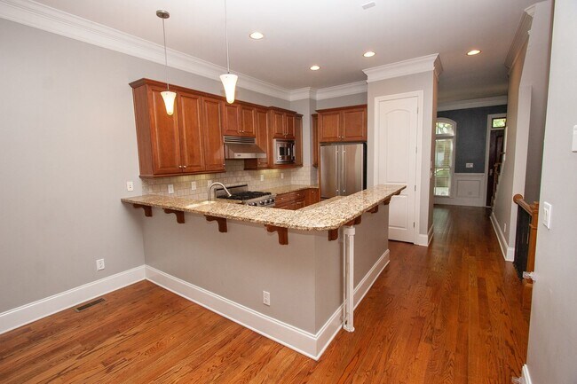 Building Photo - 839 Inman Vlg Pkwy NE