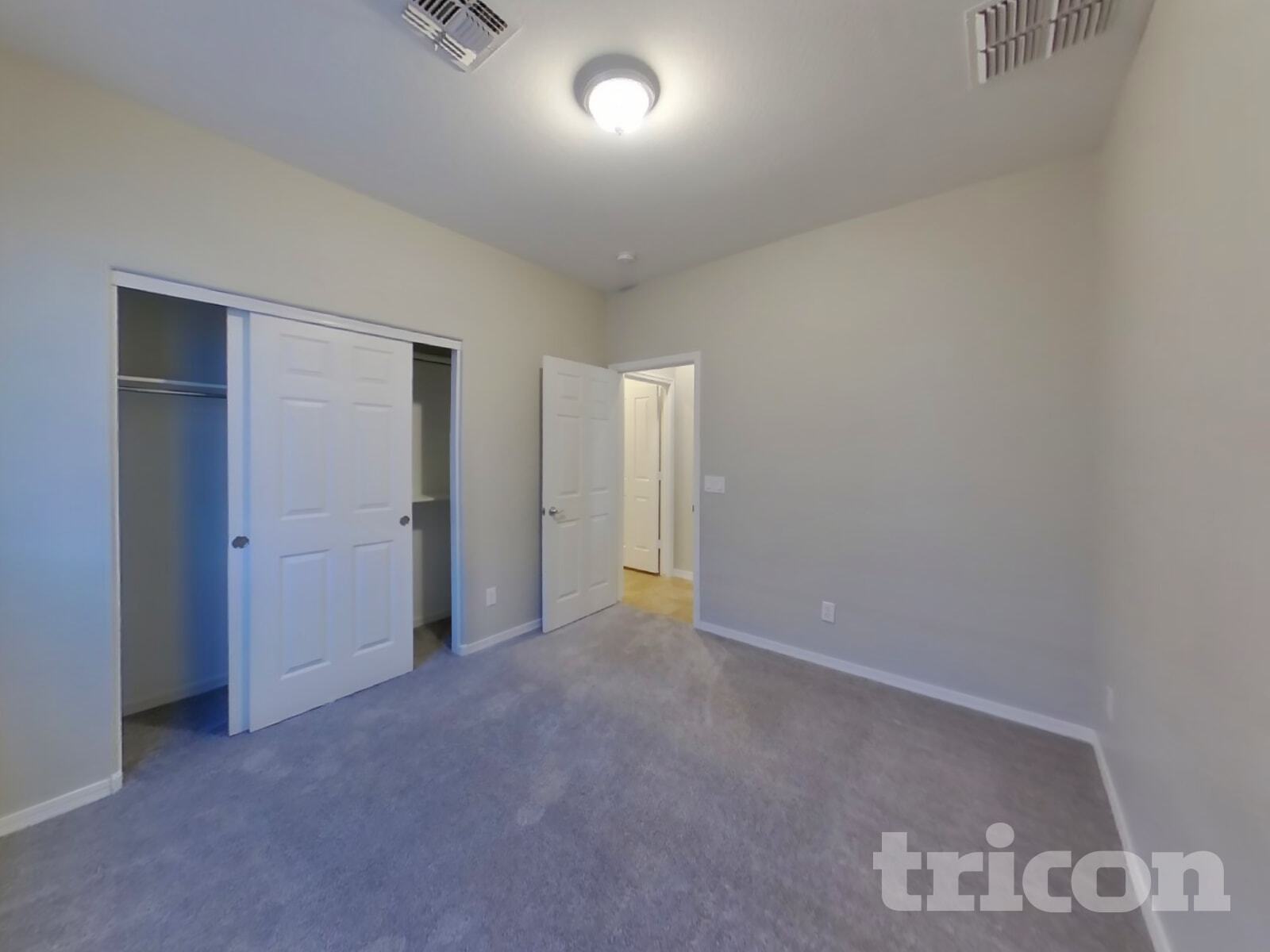 Building Photo - 723 W Dana Dr