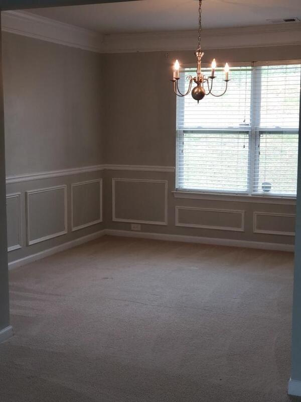 Building Photo - 11070 Southwood Dr