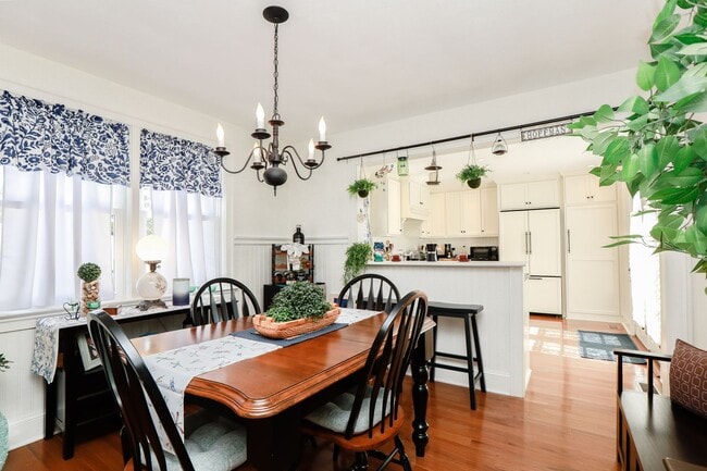 Building Photo - Beautiful Single Family Home in Willoughby Beach!!