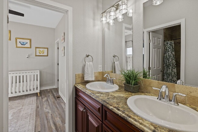 Building Photo - Spacious Home with Finished Basement, Granite Kitchen & Fenced Yard Near Fort Carson