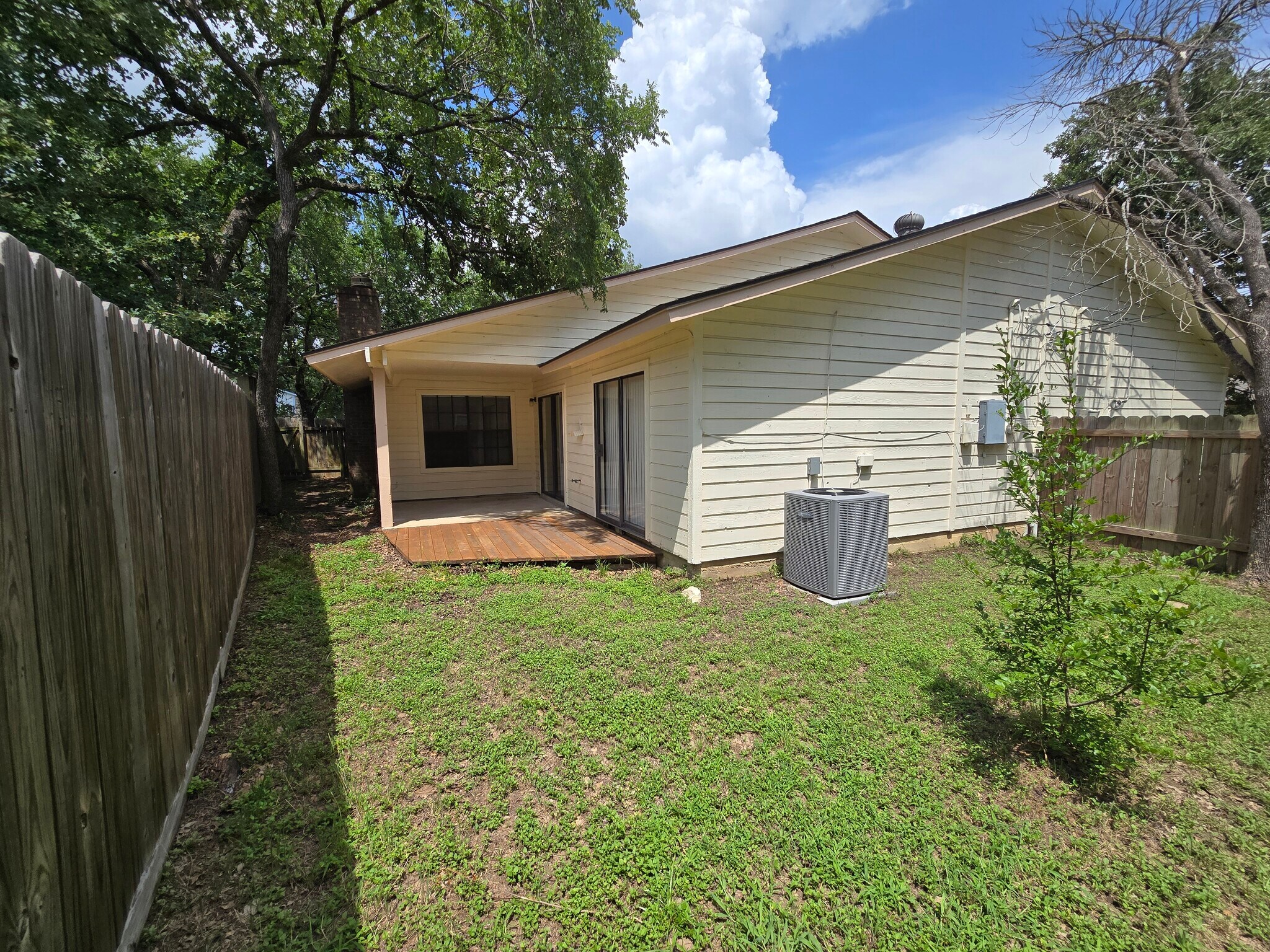 Building Photo - 2904 Forest Bnd