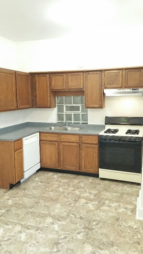 Building Photo - 1308 Sherman Ave