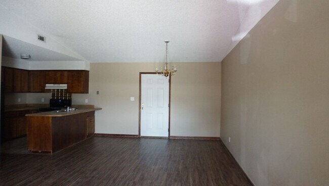 Building Photo - 3515STUD