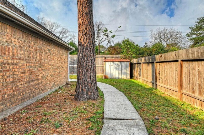 Building Photo - 5103 Temple Bell Dr