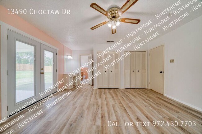 Building Photo - 13490 Choctaw Dr