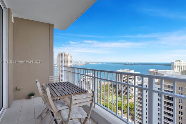 Building Photo - 801 Brickell Key Blvd