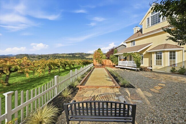 Building Photo - 1395 Grove Ct