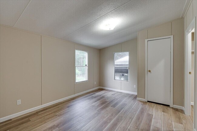 Building Photo - Peaceful 2BR 2 BA in Soddy Daisy