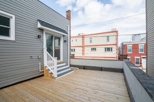 Building Photo - 1233 S 22nd St