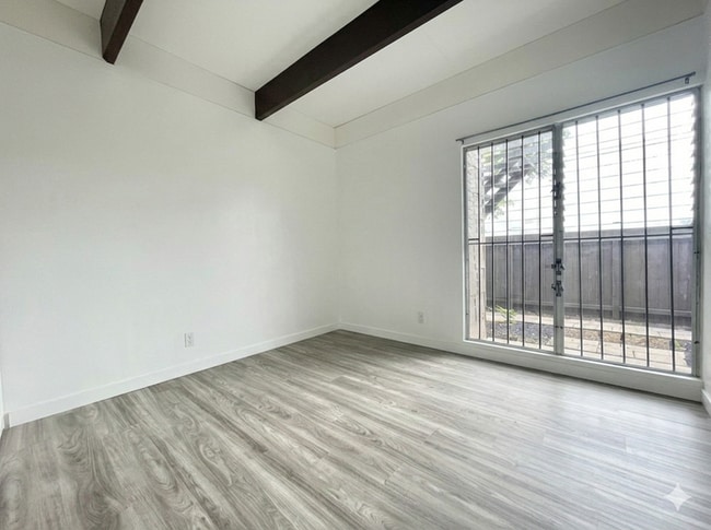 Building Photo - 94-431 Keaoopua Street - 102