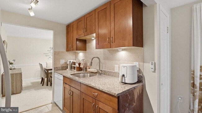 Building Photo - 13201 Chalet Pl