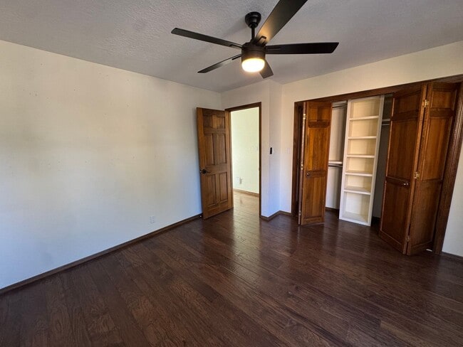 Building Photo - Glenwood Hills Luxury Home