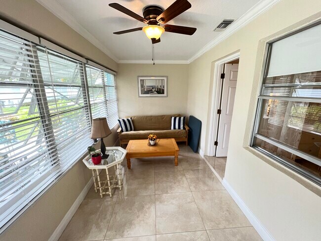 Building Photo - 512 High Point Dr