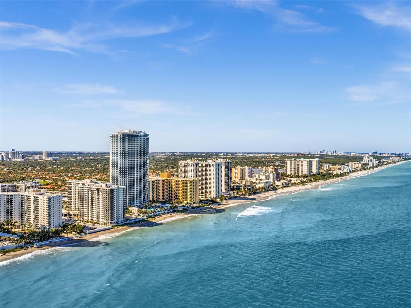 Building Photo - 3001 S Ocean Dr
