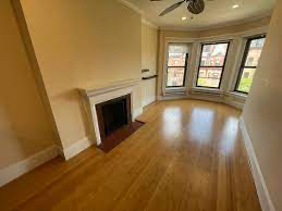 Building Photo - 250 Newbury St