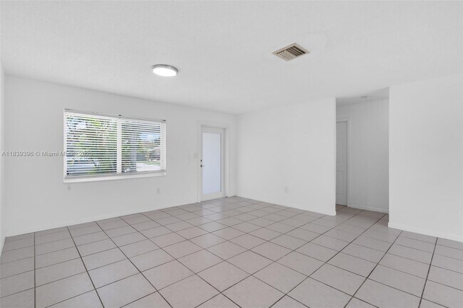 Building Photo - 13392 SW 66th Terrace