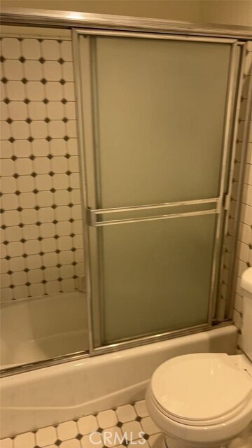 Building Photo - 11 E Rodell Pl