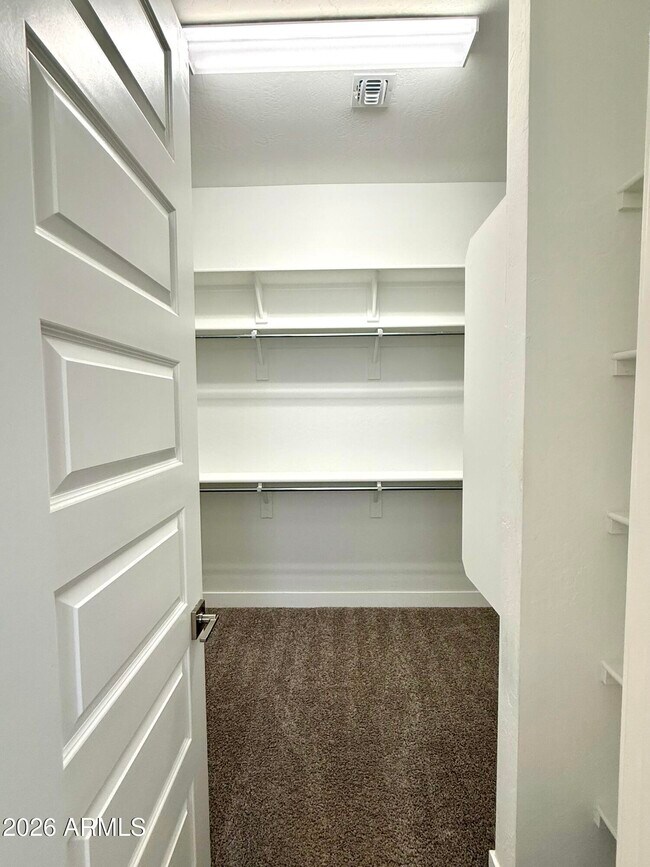 Building Photo - 3824 Fiestaflower Ln